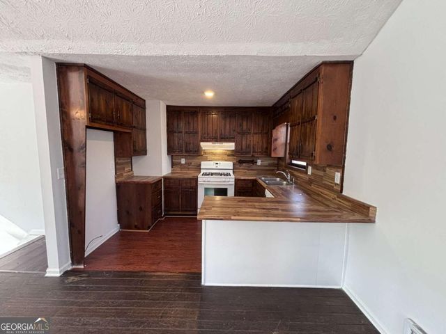 4017 Joshua Lane, Douglasville, GA 30135