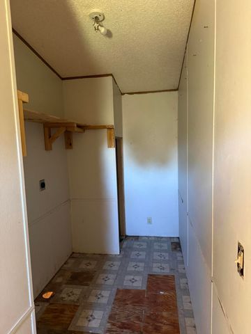 815 Blackwell Ferry Road, Kirbyville, MO 65679