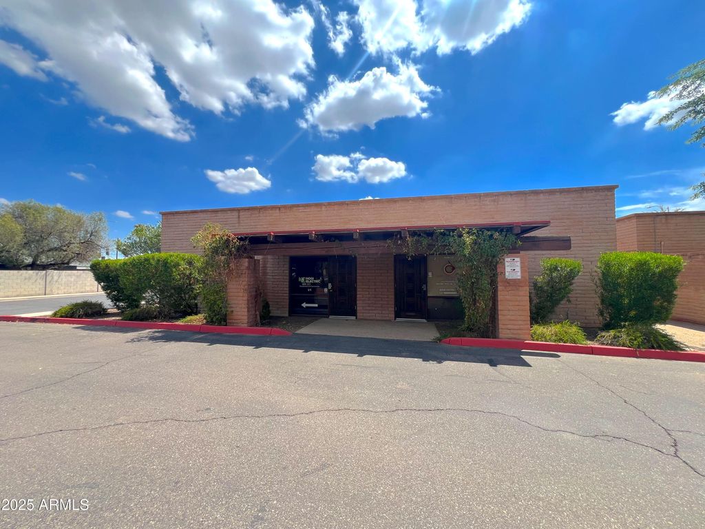 1550 E UNIVERSITY Drive L1,2,3, Mesa, AZ 85203 — exterior