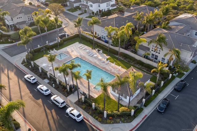 6442 Kinglet Way, Carlsbad, CA 92011