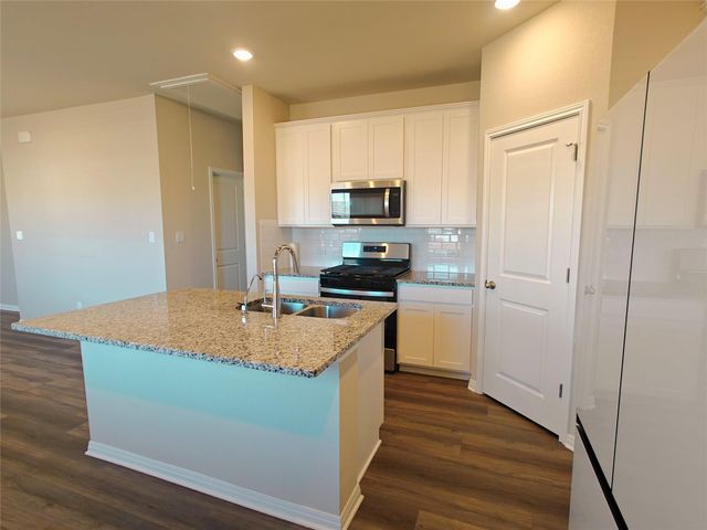 505 View DR, Georgetown, TX 78628
