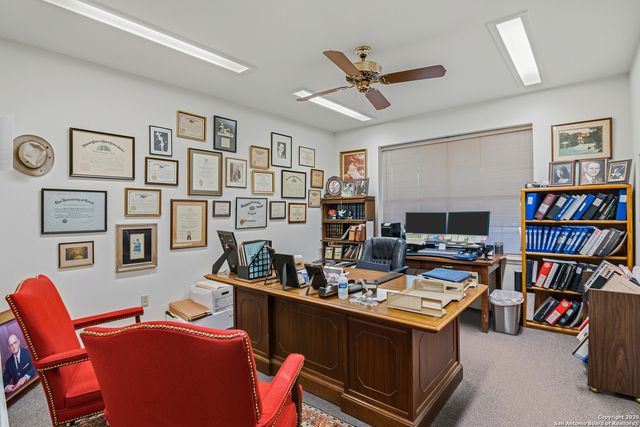 113 W Gonzales, Seguin, TX 78155