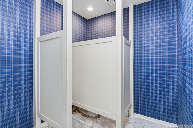 113 W Gonzales, Seguin, TX 78155