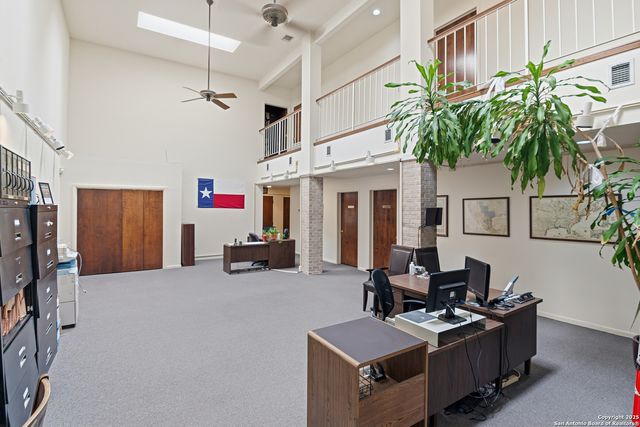 113 W Gonzales, Seguin, TX 78155