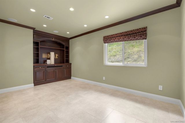 1315 Macadamia Drive, Fallbrook, CA 92028