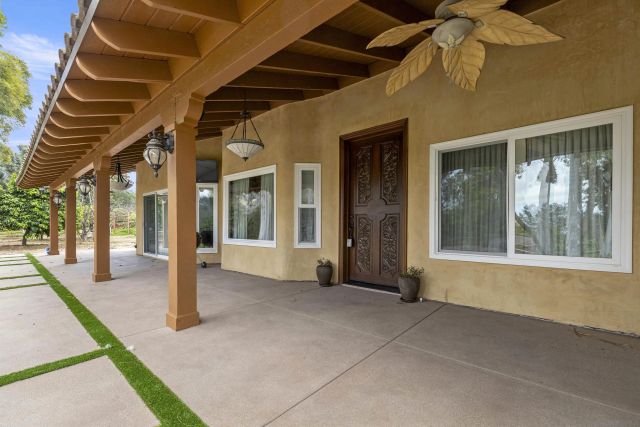 1315 Macadamia Drive, Fallbrook, CA 92028