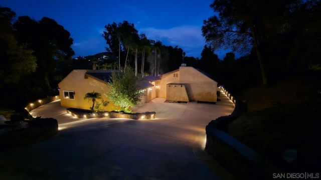 1315 Macadamia Drive, Fallbrook, CA 92028