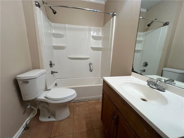 5 G Avenue, Gainesville, GA 30504