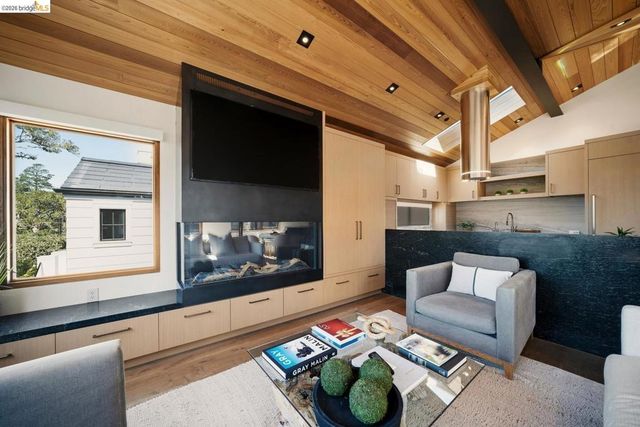 9 NW Of Ocean On Casanova ST, Carmel By The Sea, CA 93921