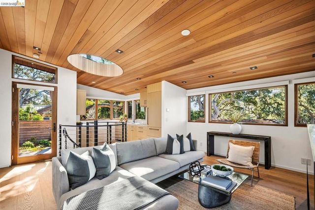 9 NW Of Ocean On Casanova ST, Carmel By The Sea, CA 93921