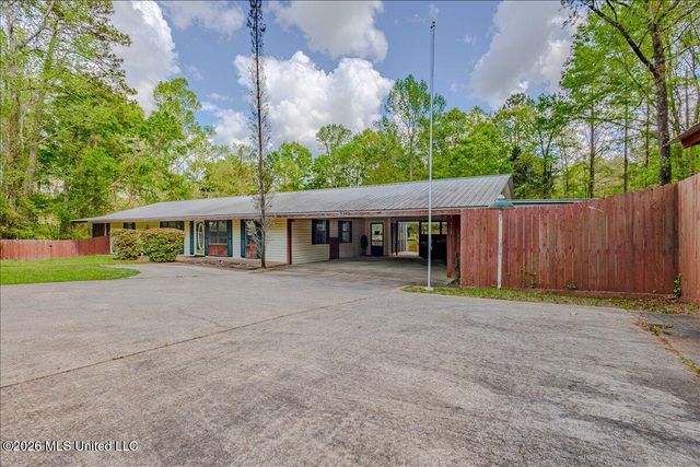 2253 Cleary Road, Florence, MS 39073