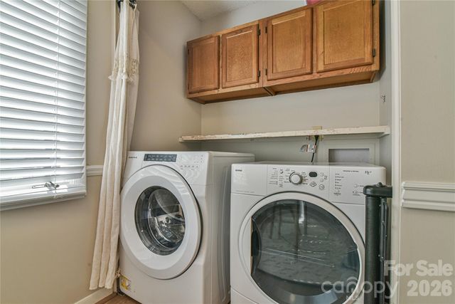 63 Hollybrook Drive, Asheville, NC 28803
