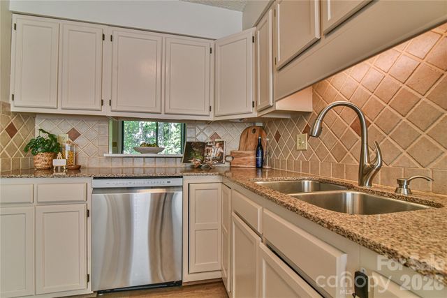 63 Hollybrook Drive, Asheville, NC 28803