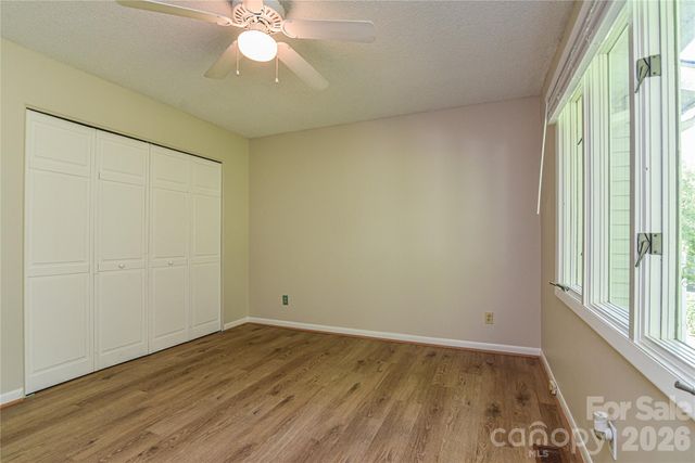 63 Hollybrook Drive, Asheville, NC 28803