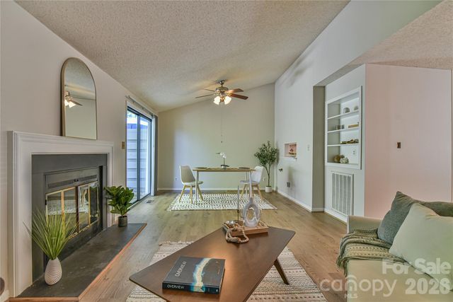 63 Hollybrook Drive, Asheville, NC 28803