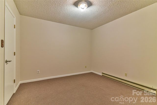 63 Hollybrook Drive, Asheville, NC 28803