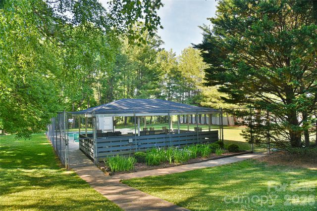 63 Hollybrook Drive, Asheville, NC 28803