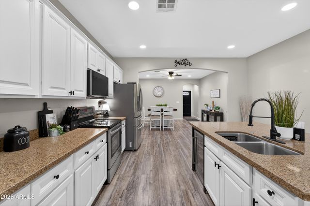 9355 W ADAMS Street, Tolleson, AZ 85353