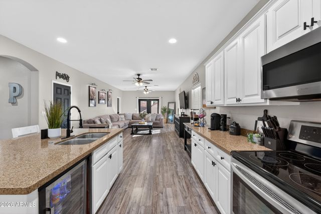 9355 W ADAMS Street, Tolleson, AZ 85353