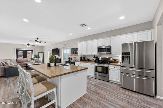 9355 W ADAMS Street, Tolleson, AZ 85353