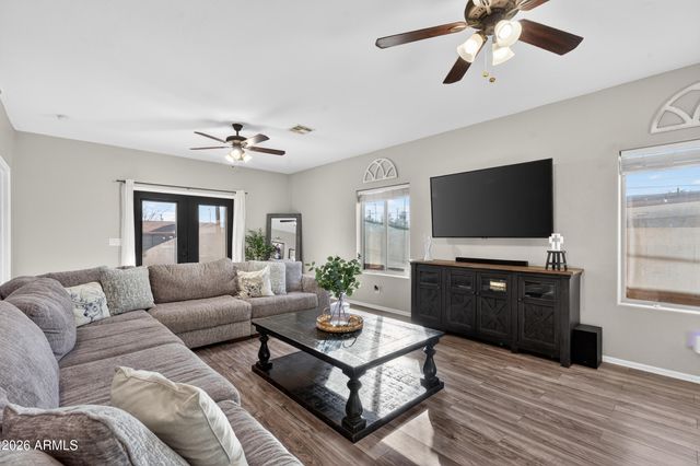 9355 W ADAMS Street, Tolleson, AZ 85353