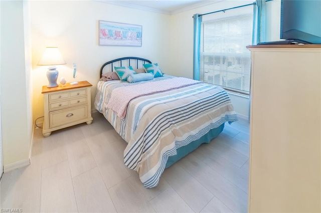 774 Wiggins Lake DR 106, Naples, FL 34110