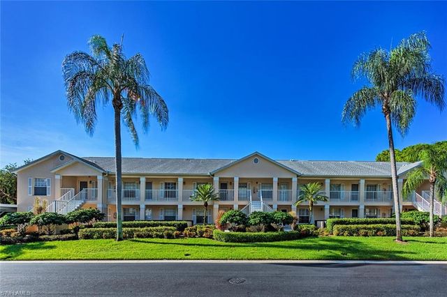 774 Wiggins Lake DR 106, Naples, FL 34110