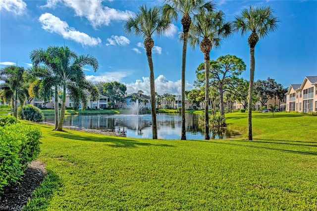 774 Wiggins Lake DR 106, Naples, FL 34110