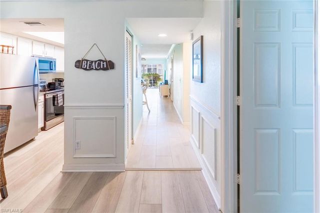 774 Wiggins Lake DR 106, Naples, FL 34110