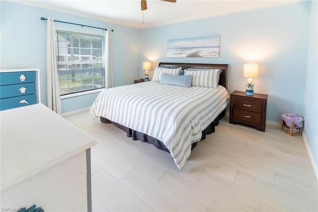 774 Wiggins Lake DR 106, Naples, FL 34110