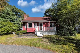 324 Central Ave, Dedham, MA 02026