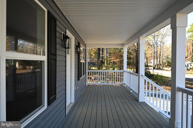 86 WOODBINE DR, Colonial Beach, VA 22443