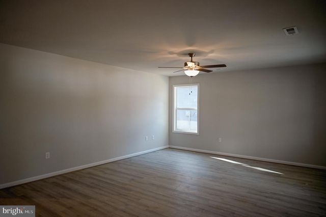 86 WOODBINE DR, Colonial Beach, VA 22443