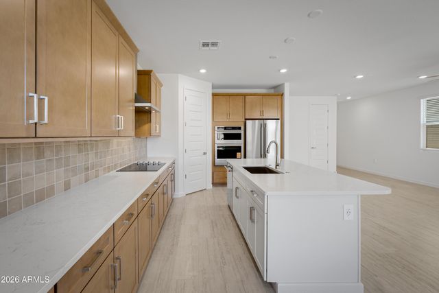 9817 S 12TH Street, Phoenix, AZ 85042