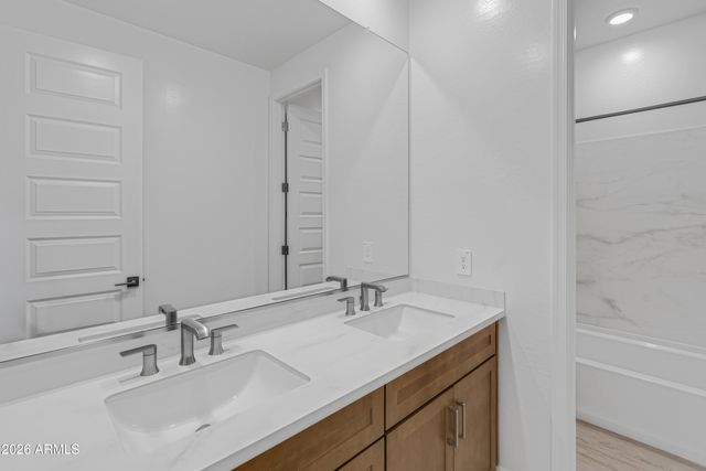 9817 S 12TH Street, Phoenix, AZ 85042