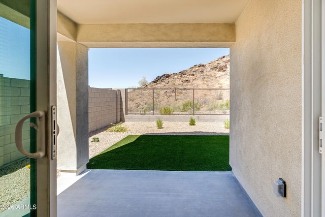 9817 S 12TH Street, Phoenix, AZ 85042
