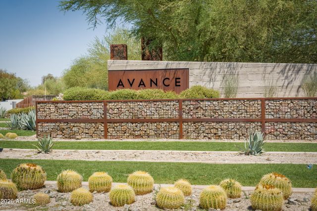 9817 S 12TH Street, Phoenix, AZ 85042