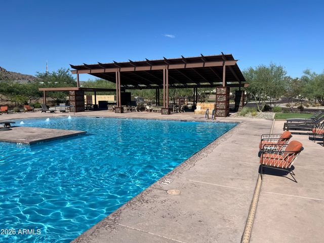 9817 S 12TH Street, Phoenix, AZ 85042