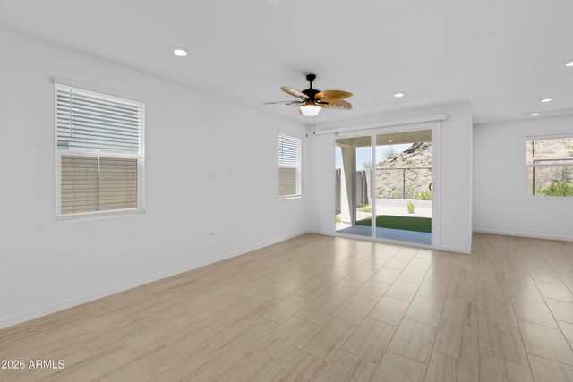 9817 S 12TH Street, Phoenix, AZ 85042
