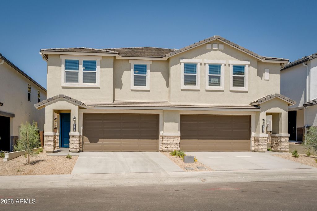 9817 S 12TH Street, Phoenix, AZ 85042
