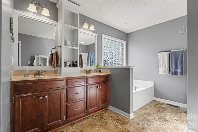 1032 Patterson Farm Road, Mooresville, NC 28115