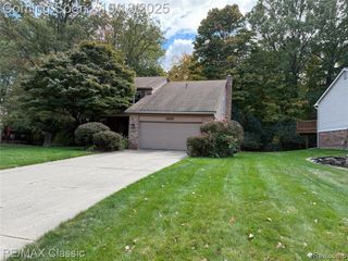 34961 Valley Forge Drive, Farmington Hills, MI 48331
