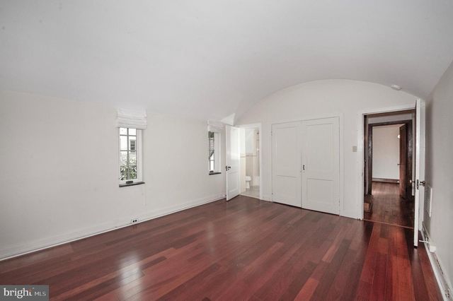 556 SAINT DAVIDS AVE, Wayne, PA 19087