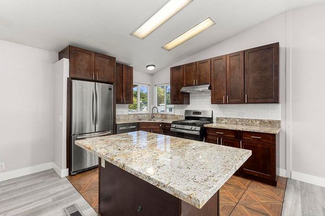 1638 Calavo Road SPC 39, Fallbrook, CA 92028