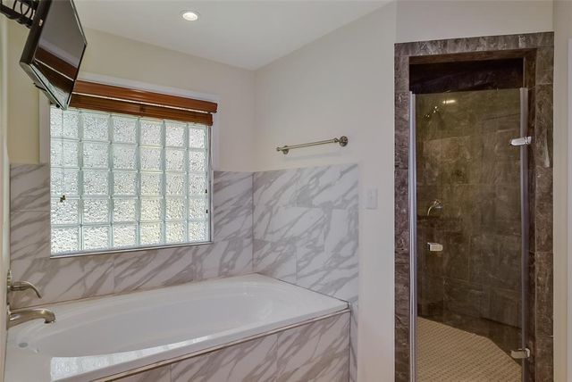 6602 Point Clear Drive, Houston, TX 77069