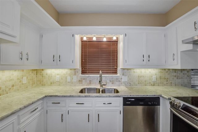 6602 Point Clear Drive, Houston, TX 77069