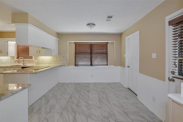 6602 Point Clear Drive, Houston, TX 77069