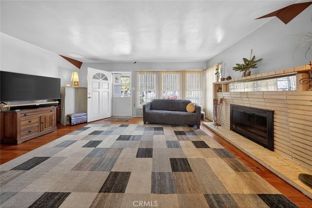 1910 N Rose Street, Burbank, CA 91505