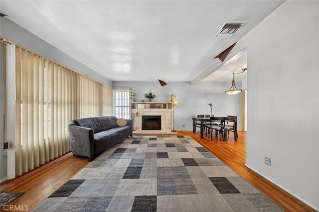 1910 N Rose Street, Burbank, CA 91505