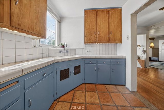 1910 N Rose Street, Burbank, CA 91505